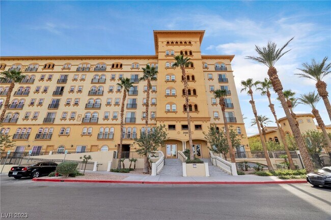 Photo - 2405 W Serene Ave