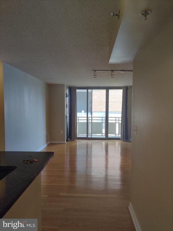4801 Fairmont Ave Unit 301