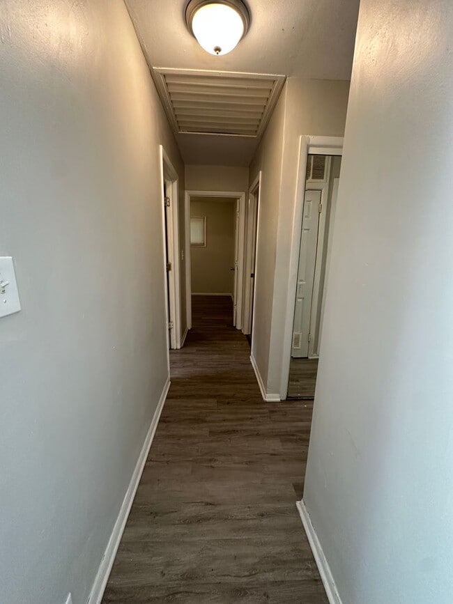 Photo - 11302 Corrington Ave