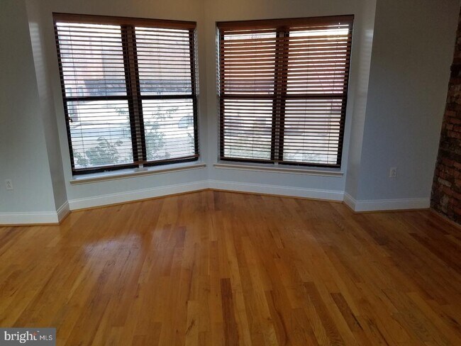 Photo - 104 S 13th St Unit 6