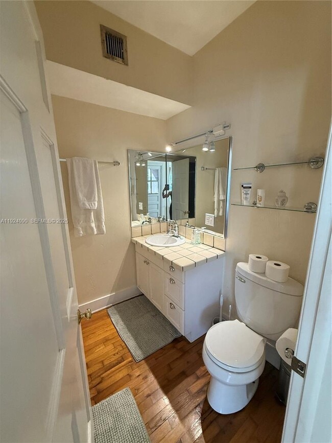 Photo - 1550 Jefferson Ave Unit 6-B