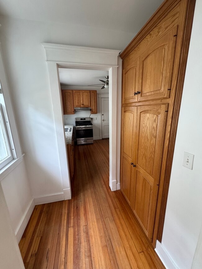 Photo - 196 Willard St Unit 1st Floor