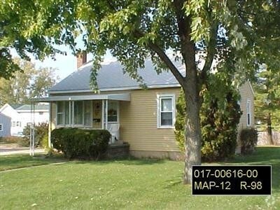 Building Photo - 1424 W Hickory St Rental