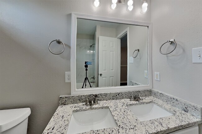 Photo - 22022 Willow Downs Dr