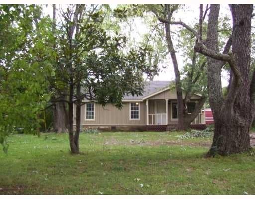 Building Photo - 581 S Ray Ave