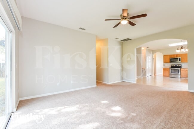 2530 Dwyer Ln