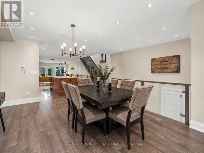 Photo - 246 Torrens Ave