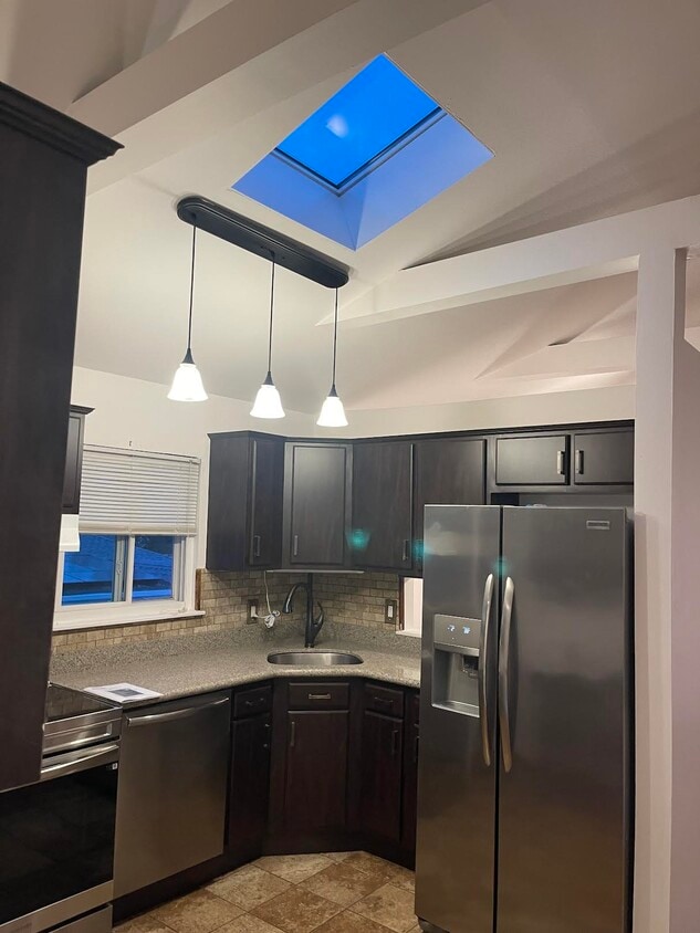 Photo - 180 Main Pky W (Plainview, NY)