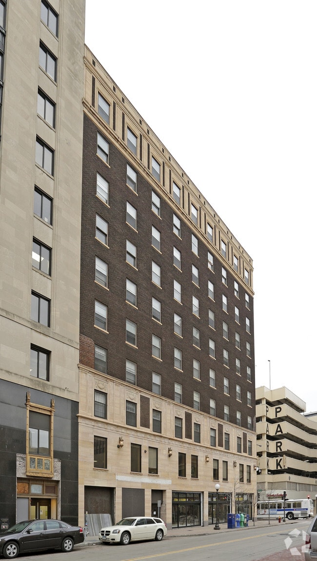 Hotel Lowry Apartments - Lowry Apartments