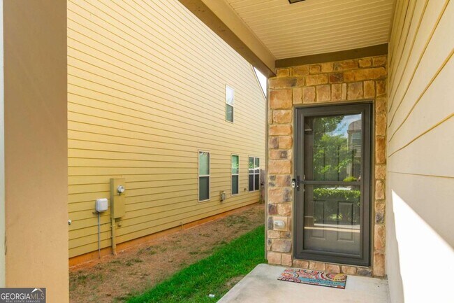 Photo - 576 Dasheill Ln