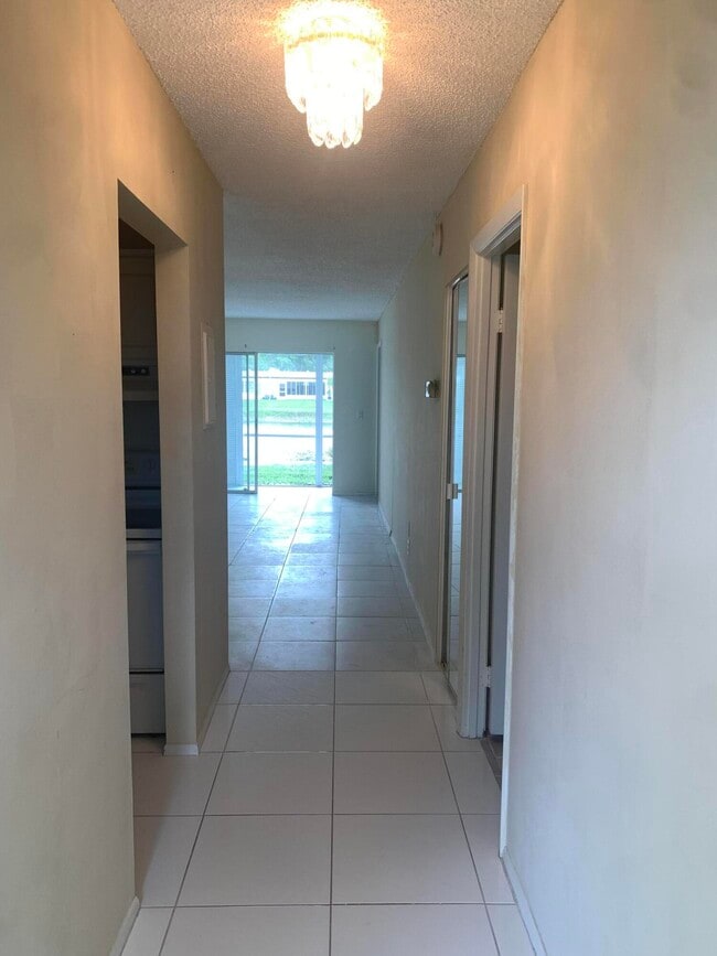 Photo - 220 Lake Constance Dr