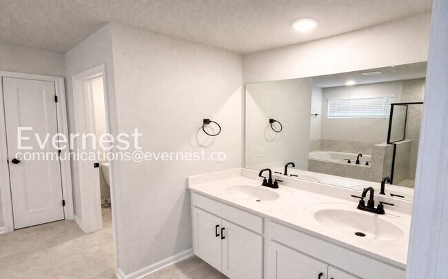 Photo - 167 E Millbrook Dr