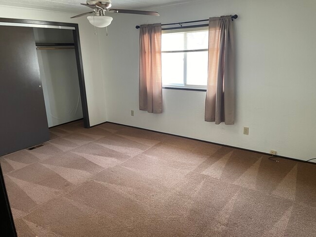 Photo - 4902 Harrigan Rd