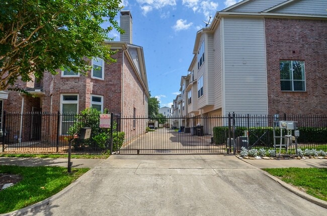Photo - 1929 Calumet St