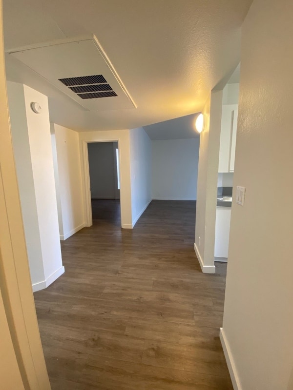 Photo - 4343 Whitsett Ave Unidad 104