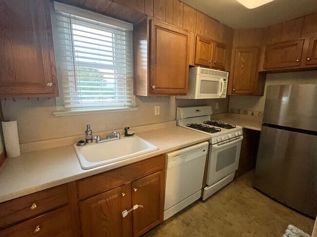 Photo - 2 Bedroom Single Family Home, Amazing views from deck, spacious backyard, pet friendly