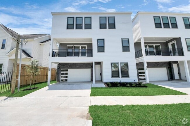 Building Photo - 3604 Runnels St Rental