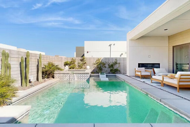 Photo - 3534 Ambassador Dr