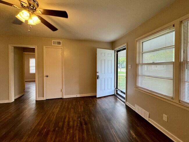 Photo - 2 Bedroom 1 Bathroom House