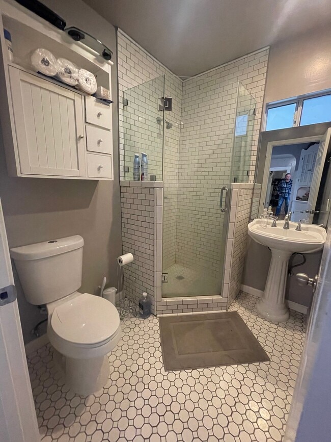 1236 Utah St