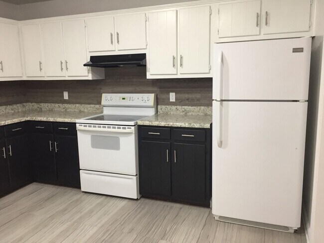 Photo - 95 Walenda Dr NW Unidad 95 Walenda Drive D