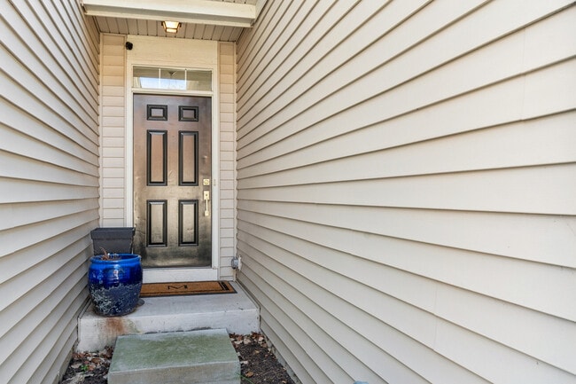 Photo - 34W685 Roosevelt Ave