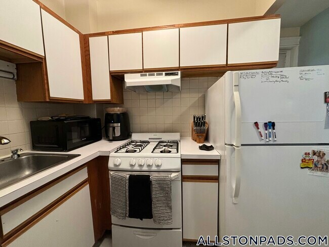 Photo - 1254 Commonwealth Ave Unidad 6
