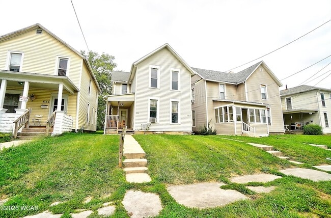 Photo - 535 E 5th St