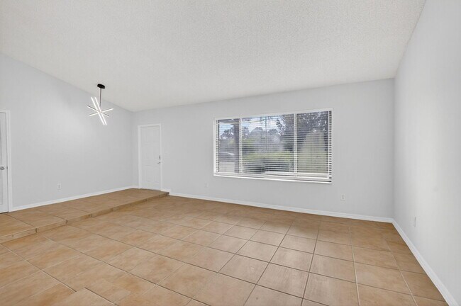 Photo - 4135 Bay Laurel Way