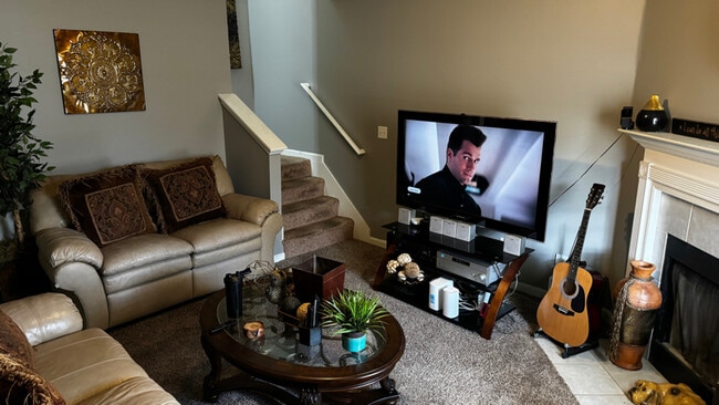 5508 Denny Dr