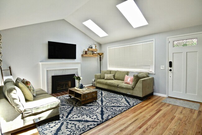 Photo - Lovely Broadview Updated 3 bed/1bath Rambler!