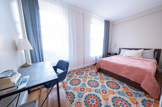 Photo - 230 W 113th St Unidad ID1032010P