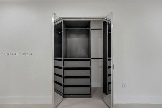 Photo - 1065 NW 50th St