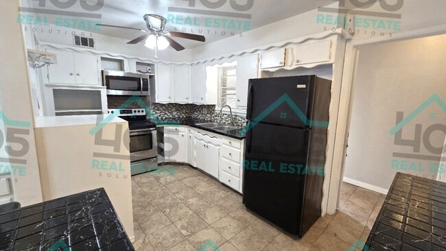 Photo - 4 Bedroom Rental in Del City