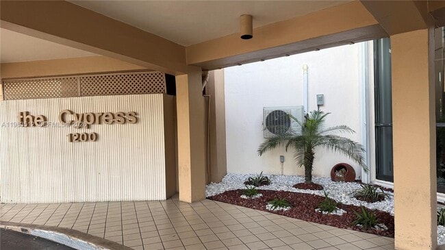 Photo - 1200 St Charles Pl Unit 420