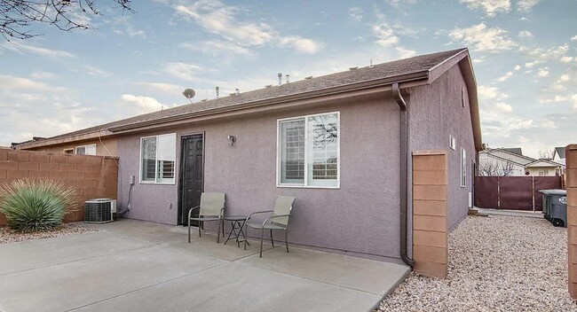 Photo - 145 S 1930 W