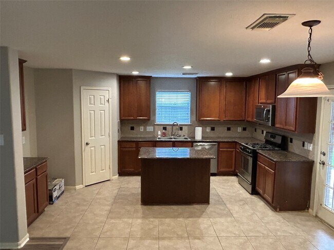 Photo - 5410 Spring Oak Dr