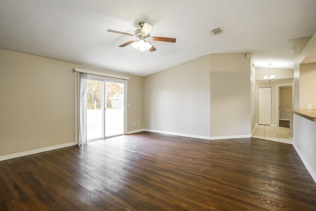 Photo - 8060 Creedmoor Dr