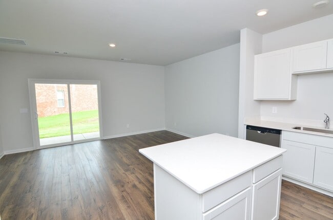 Photo - 1017 Keyes Pl