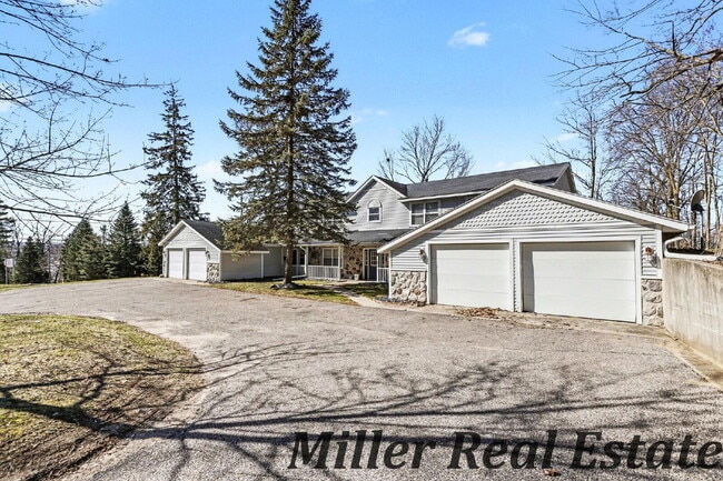 Photo - 2 Bedroom Apartment in Hastings – Gas and Water Included – $1,150/mo