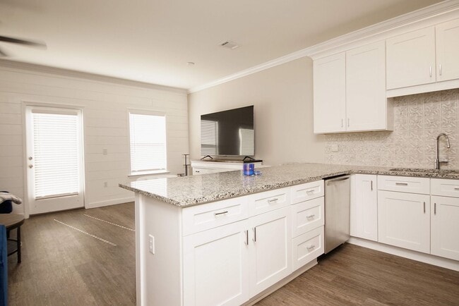 Photo - Great Location in Fort Walton Beach Near Bases and Hospital.