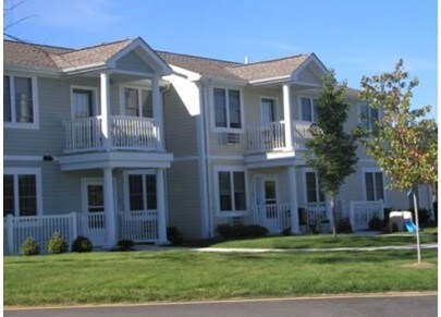 Photo - 111 Lacolle Ln