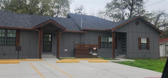 Building Photo - 902 Chestnut St