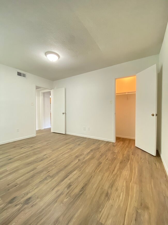 Pine Ridge Apartments