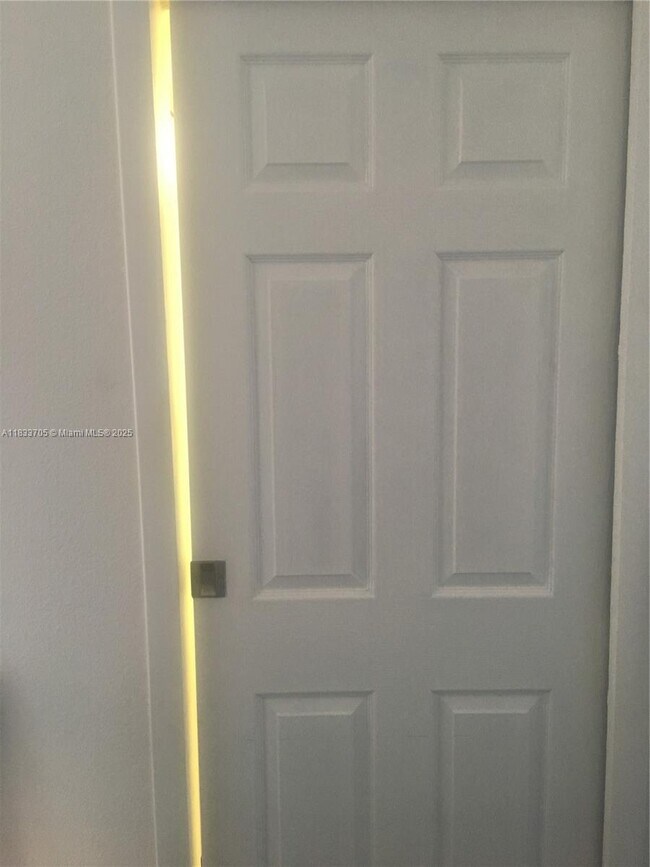 Photo - 1750 NE 115th St Unit 608
