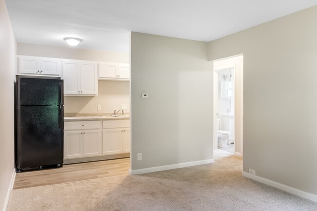 Photo - 3140 S 48th St Unit 1