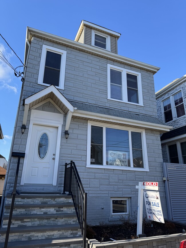 Photo - 8609 2nd Ave Unit Spacious 3 Bed Apartment