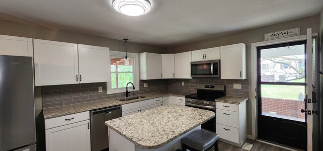 Photo - Woodland Hills