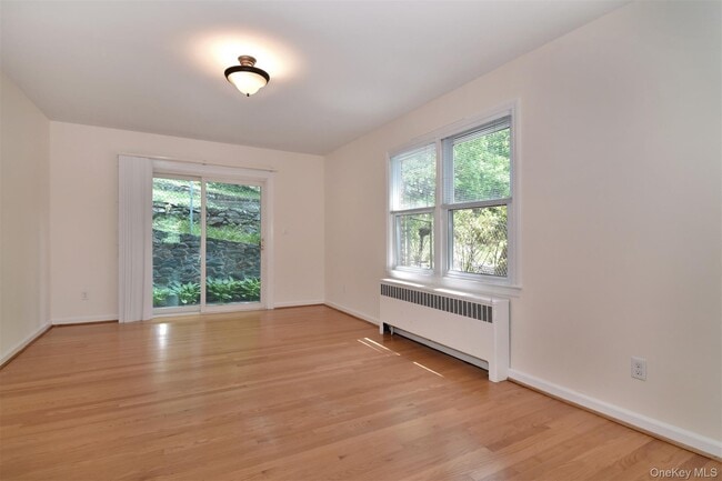 Photo - 74 Briary Rd