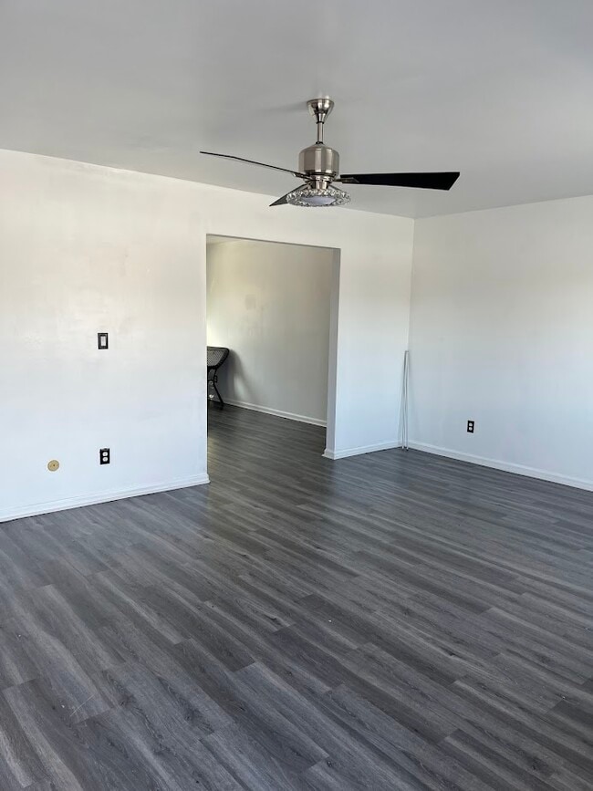 Photo - 2984 Benchwood Rd